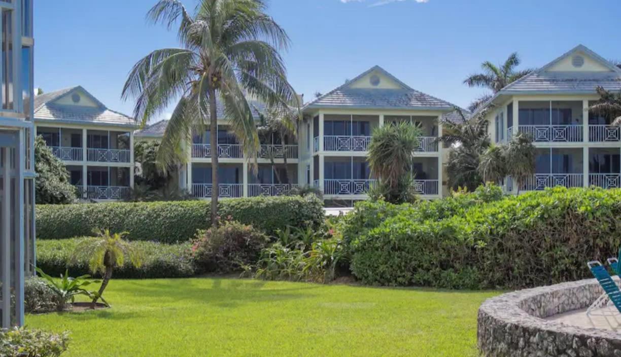 Beach Living At Plantation Village Blgs George Town Bagian luar foto