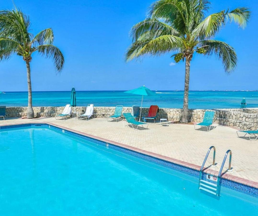 Beach Living At Plantation Village Blgs George Town Bagian luar foto