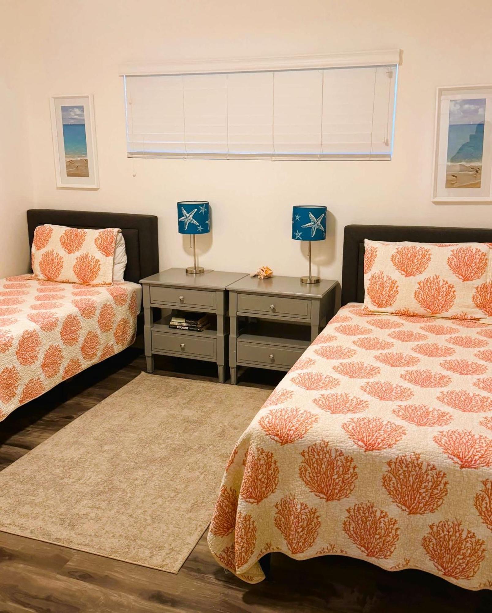 Beach Living At Plantation Village Blgs George Town Bagian luar foto