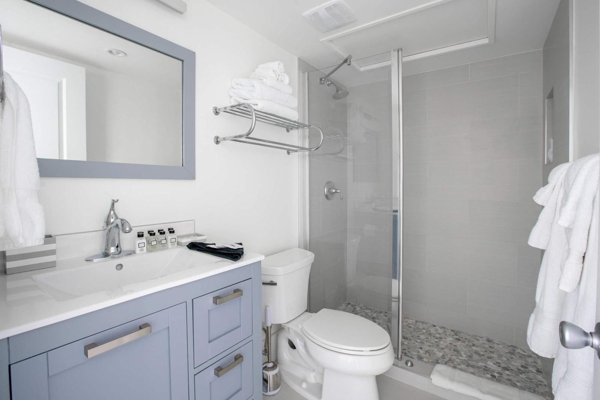 Beach Living At Plantation Village Blgs George Town Bagian luar foto